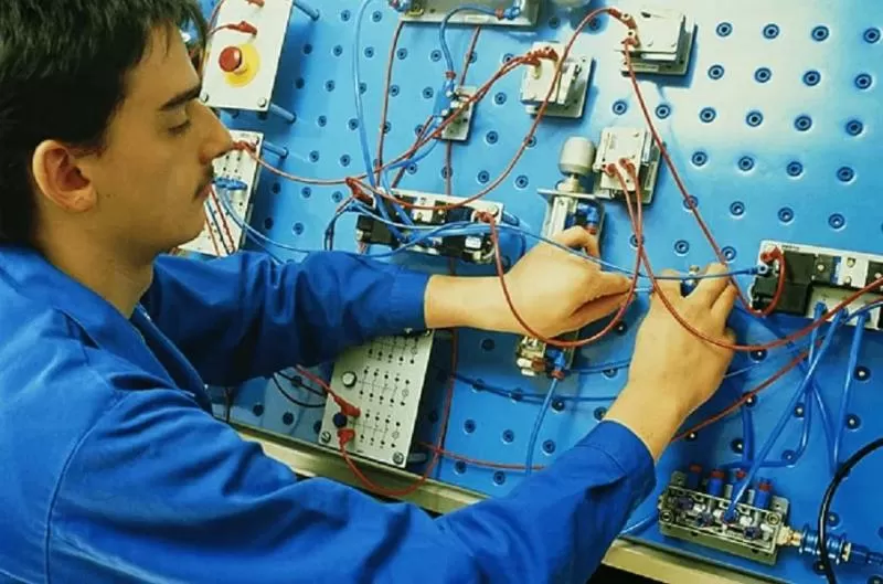 Ремонт и обслуживание телекоммуникационного оборудования и базовых станций в городе Сургут